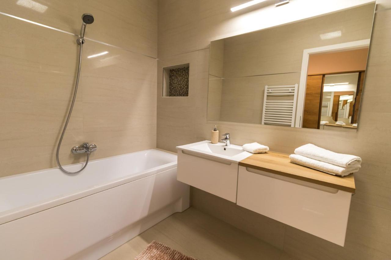 Thermal Lux Weninger Apartman Kiskunhalas Dış mekan fotoğraf